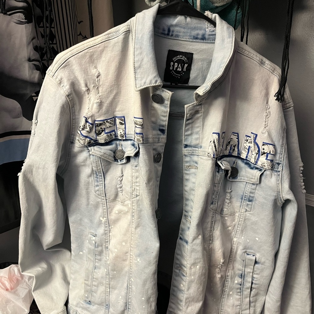 Stylish Light Blue Denim Jacket for Men